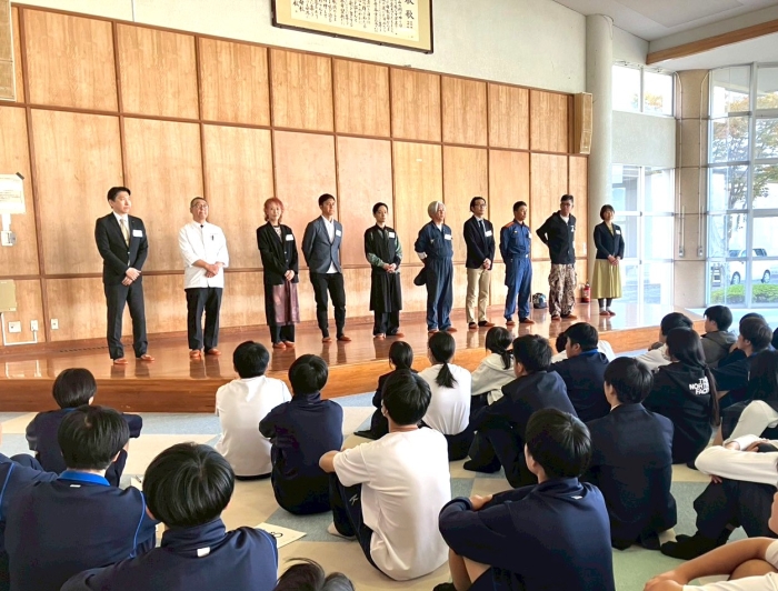 【出前職業体験授業】を実施しました