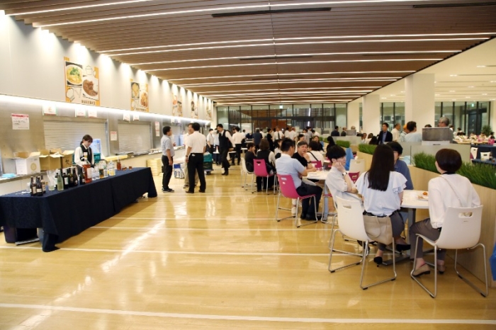神戸学院大学薬学会設立50周年記念パーティー 神戸学院大学薬学会設立50周年記念パーティー